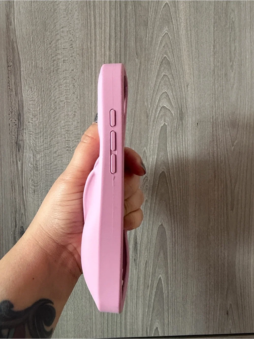RHODE iPhone 17 pro max Case in Pretzel - Picture 9 of 9